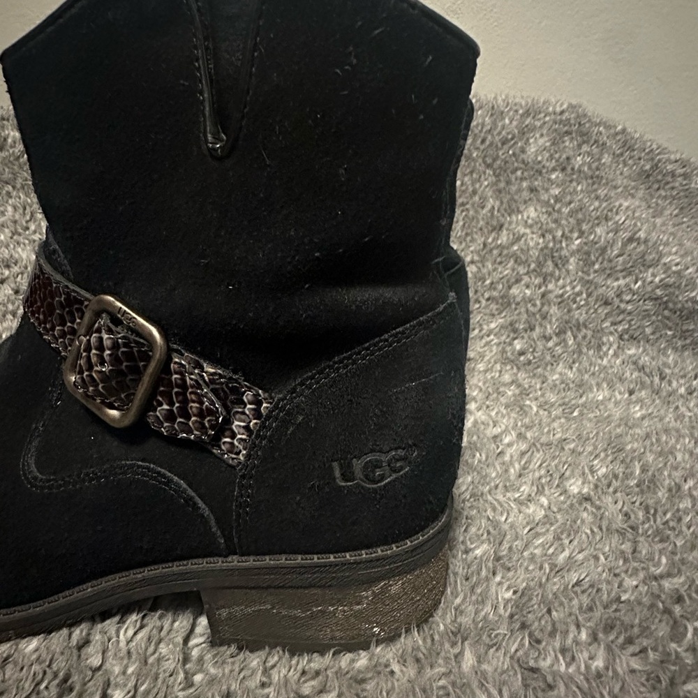 UGG Milner Boot Women’s 6.5 Black - Picture 3 of 7